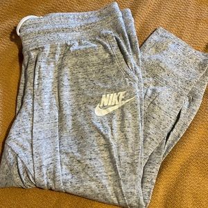 Nike capri joggers